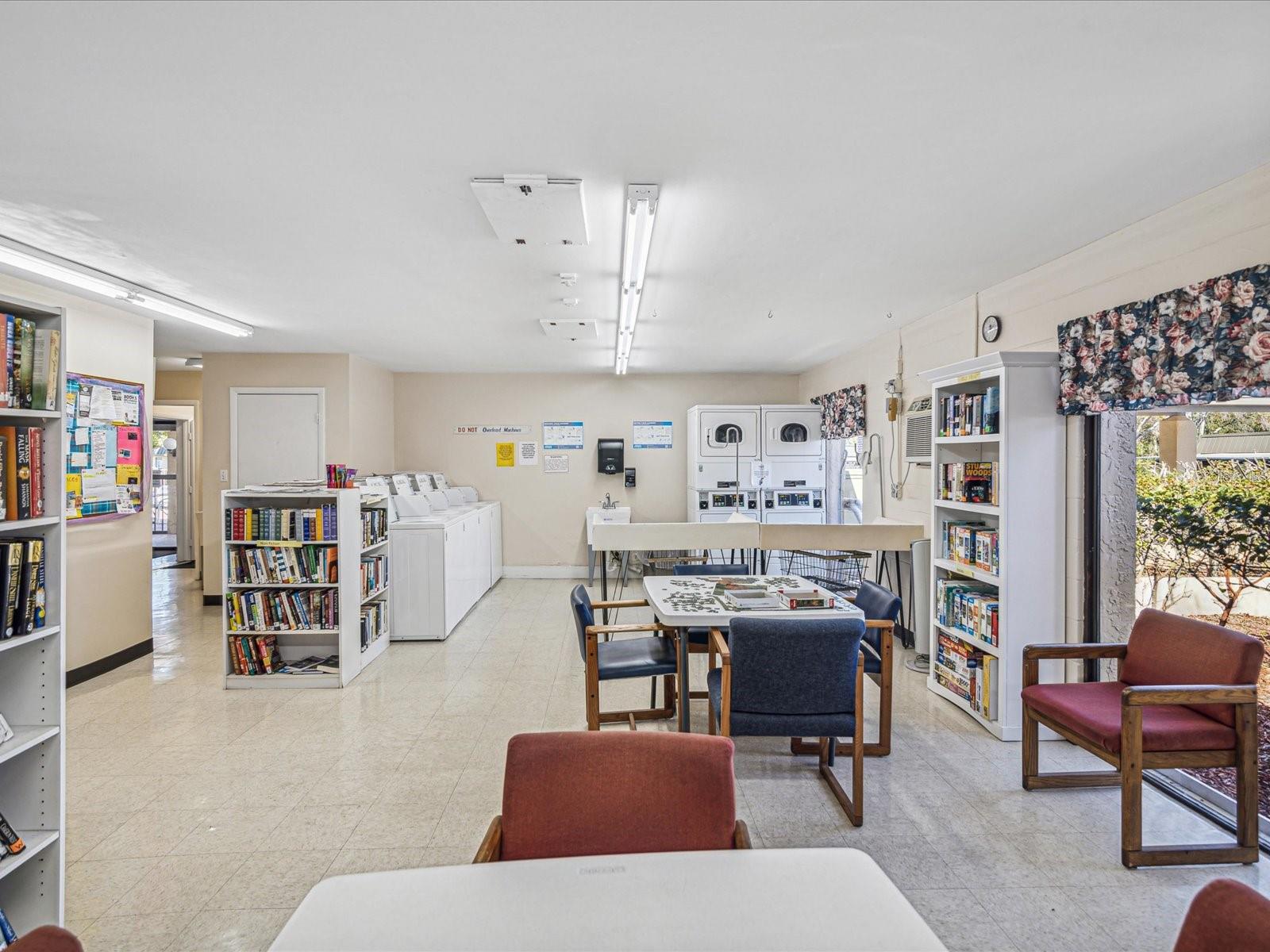 Image 27 of 42 For 4407 Sunstate Drive