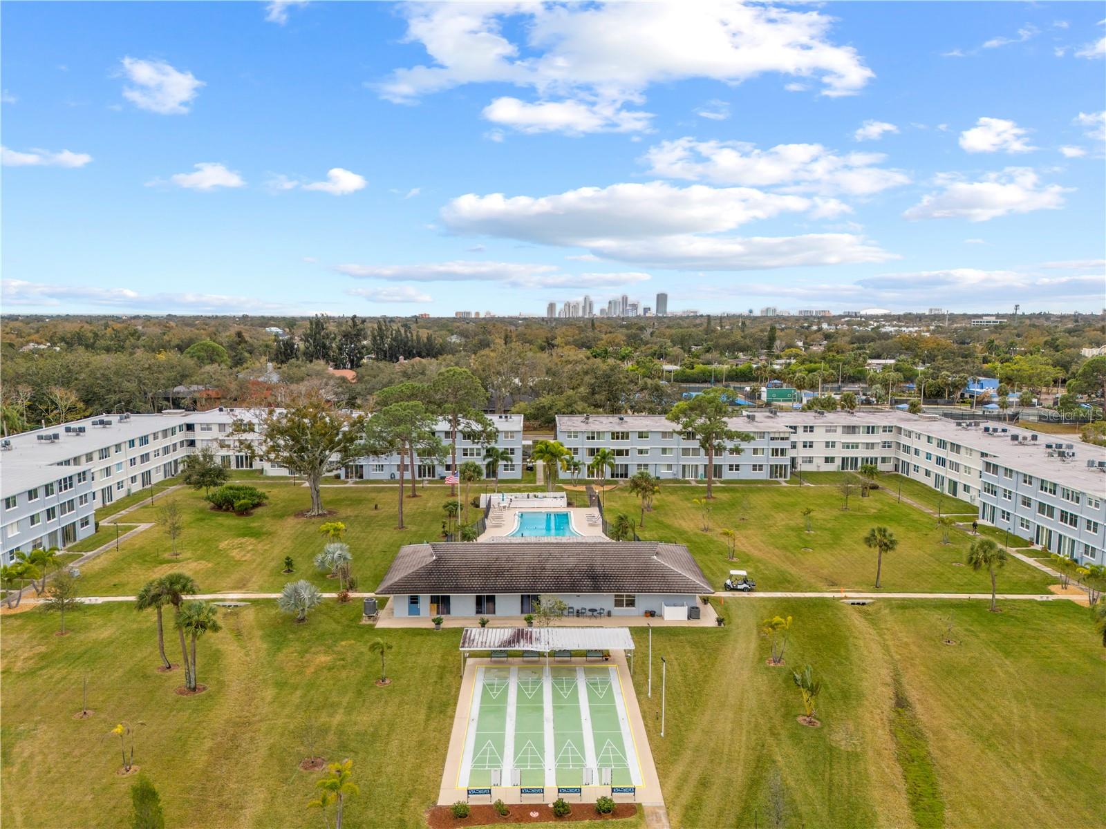 Image 44 of 51 For 4715 Bay Street Ne 123