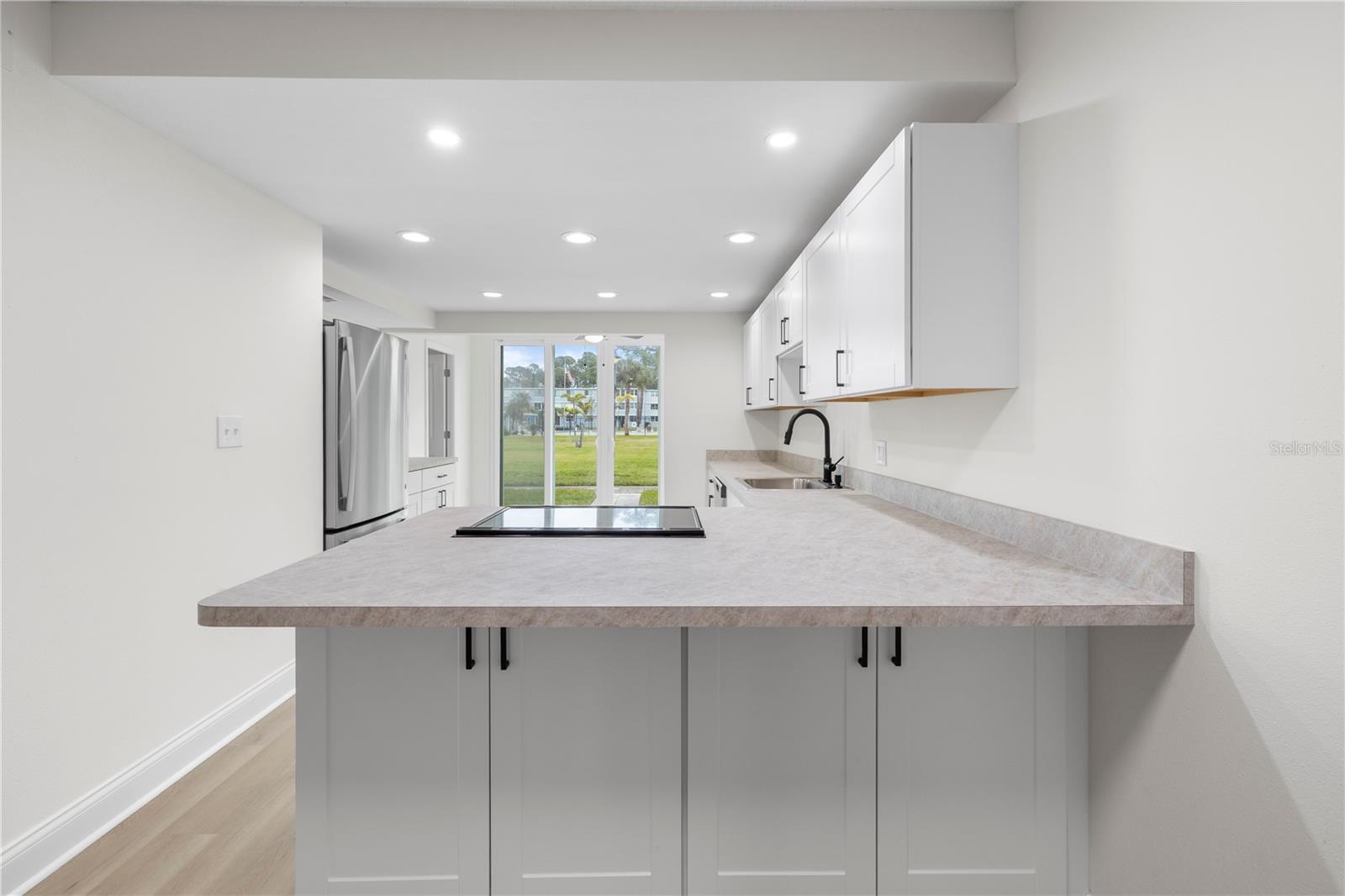 Image 9 of 51 For 4715 Bay Street Ne 123