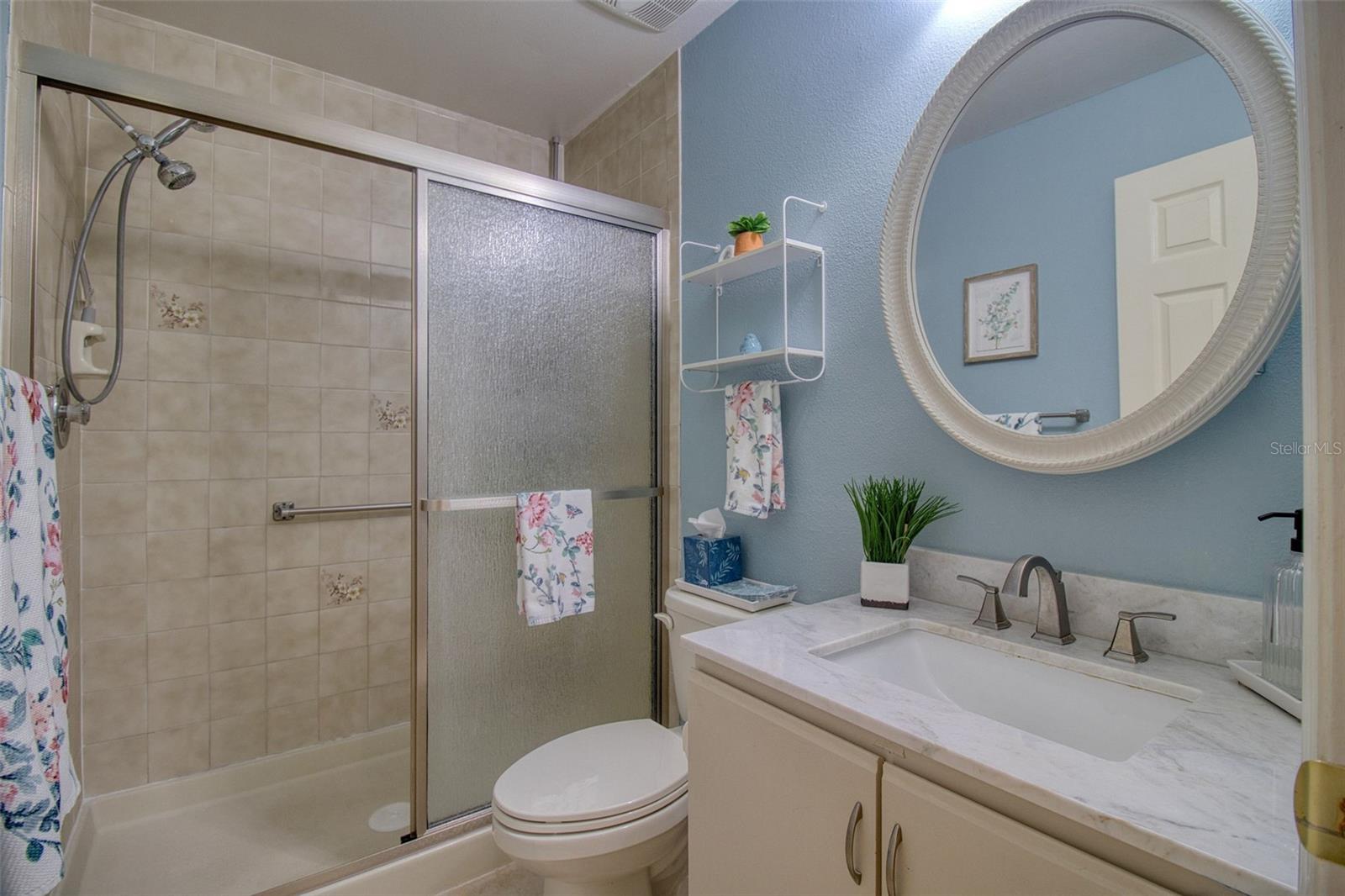 Listing photo id 15 for 3177 Charter Club Drive B