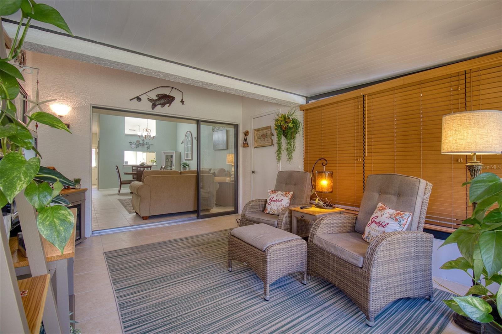 Listing photo id 18 for 3177 Charter Club Drive B