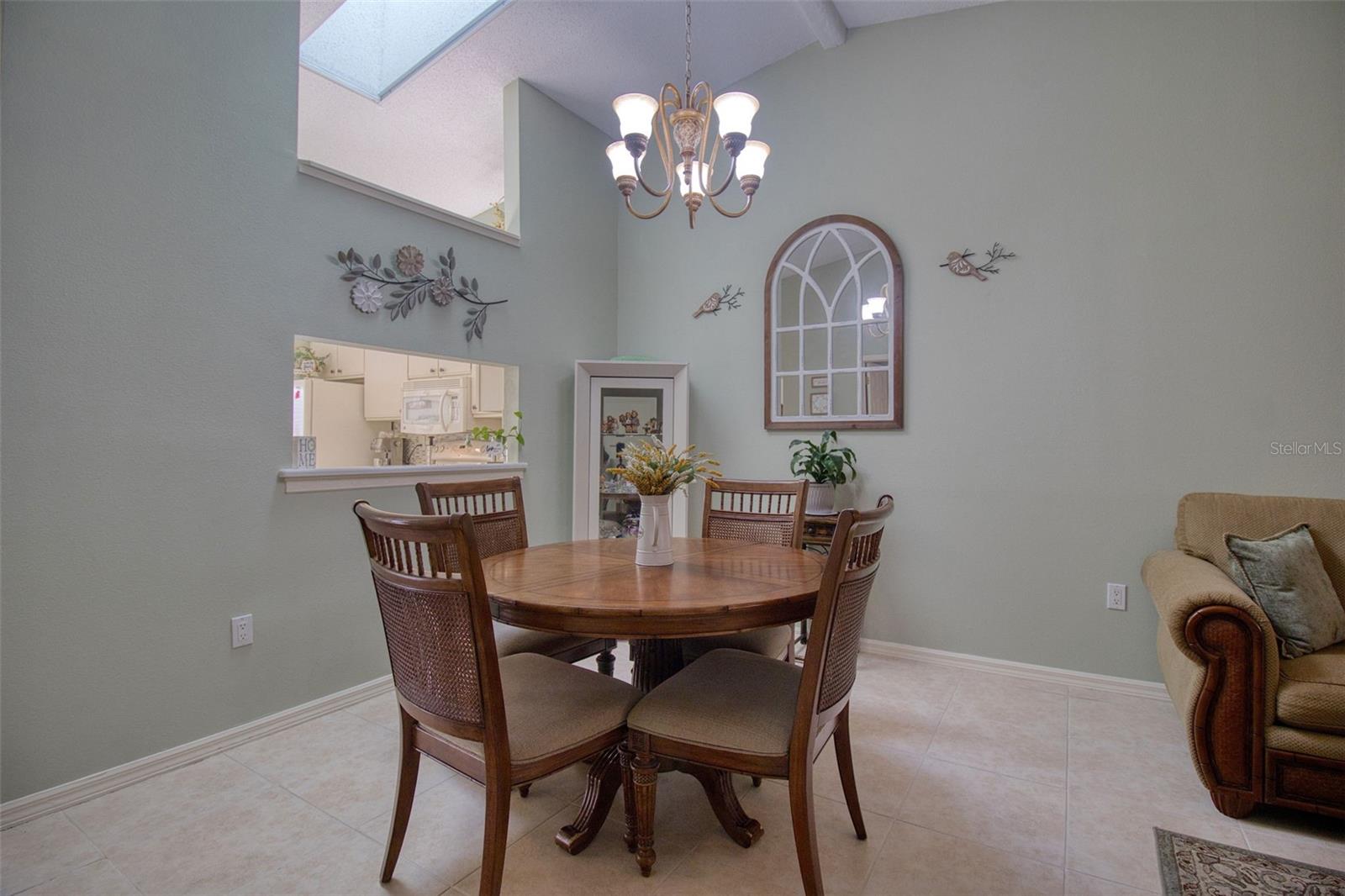 Listing photo id 22 for 3177 Charter Club Drive B