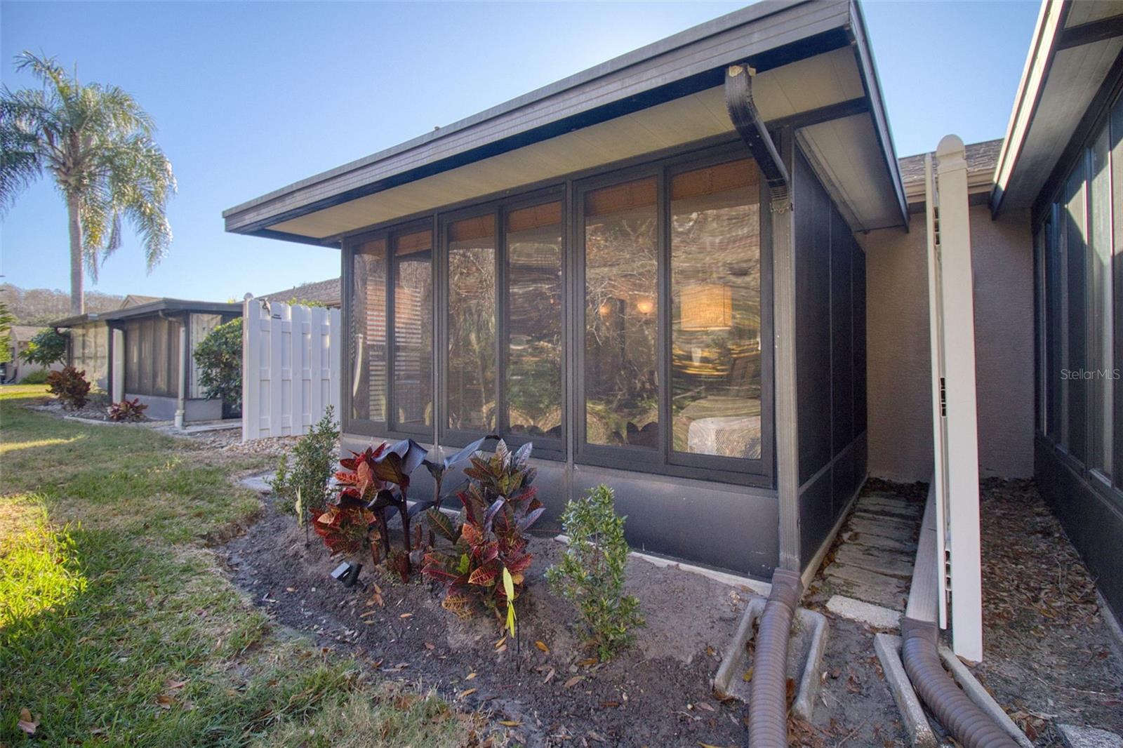 Listing photo id 26 for 3177 Charter Club Drive B