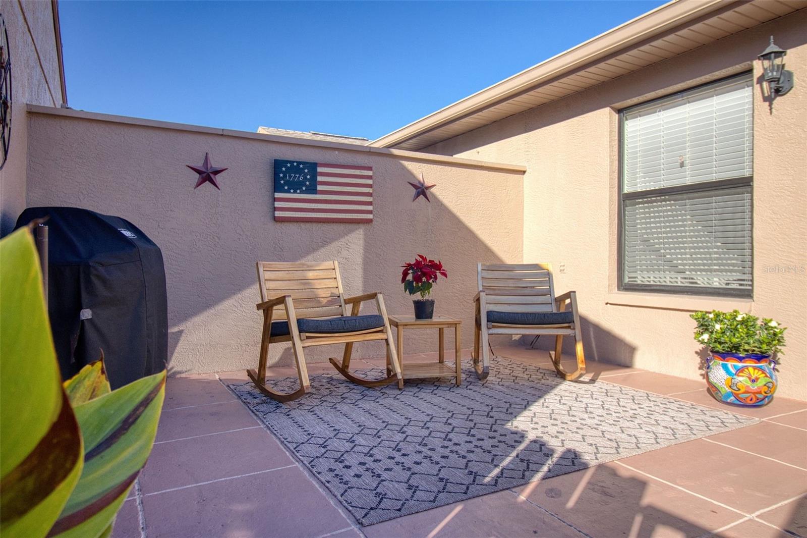 Listing photo id 3 for 3177 Charter Club Drive B