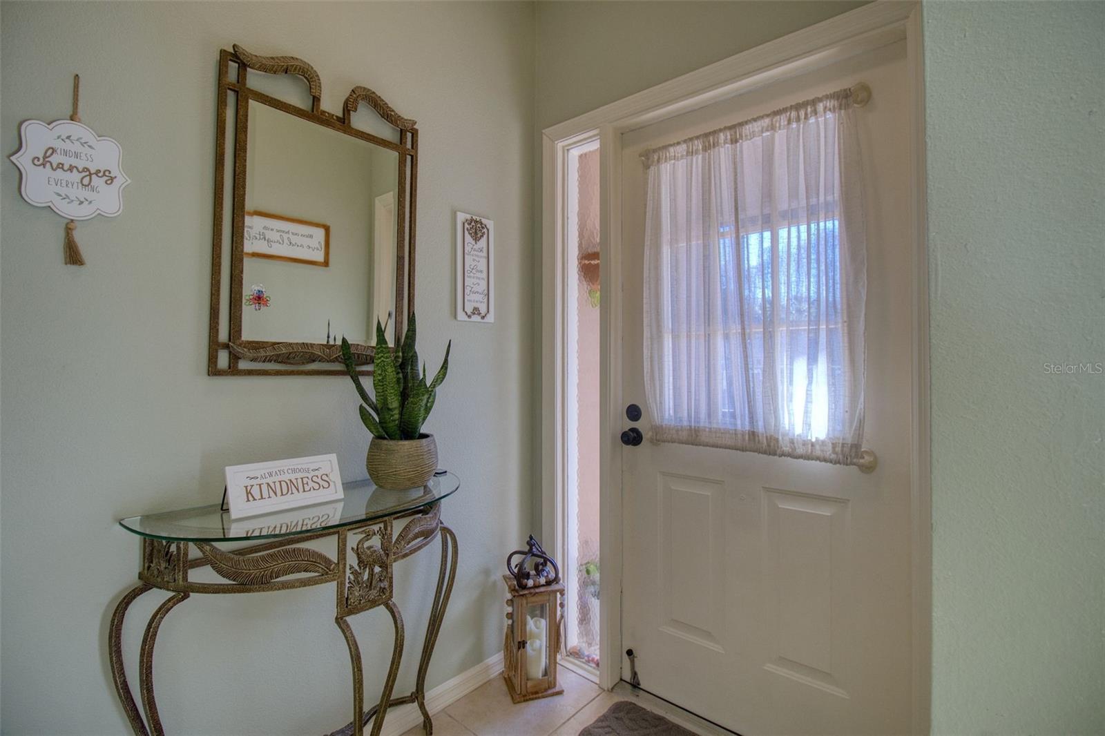 Listing photo id 5 for 3177 Charter Club Drive B