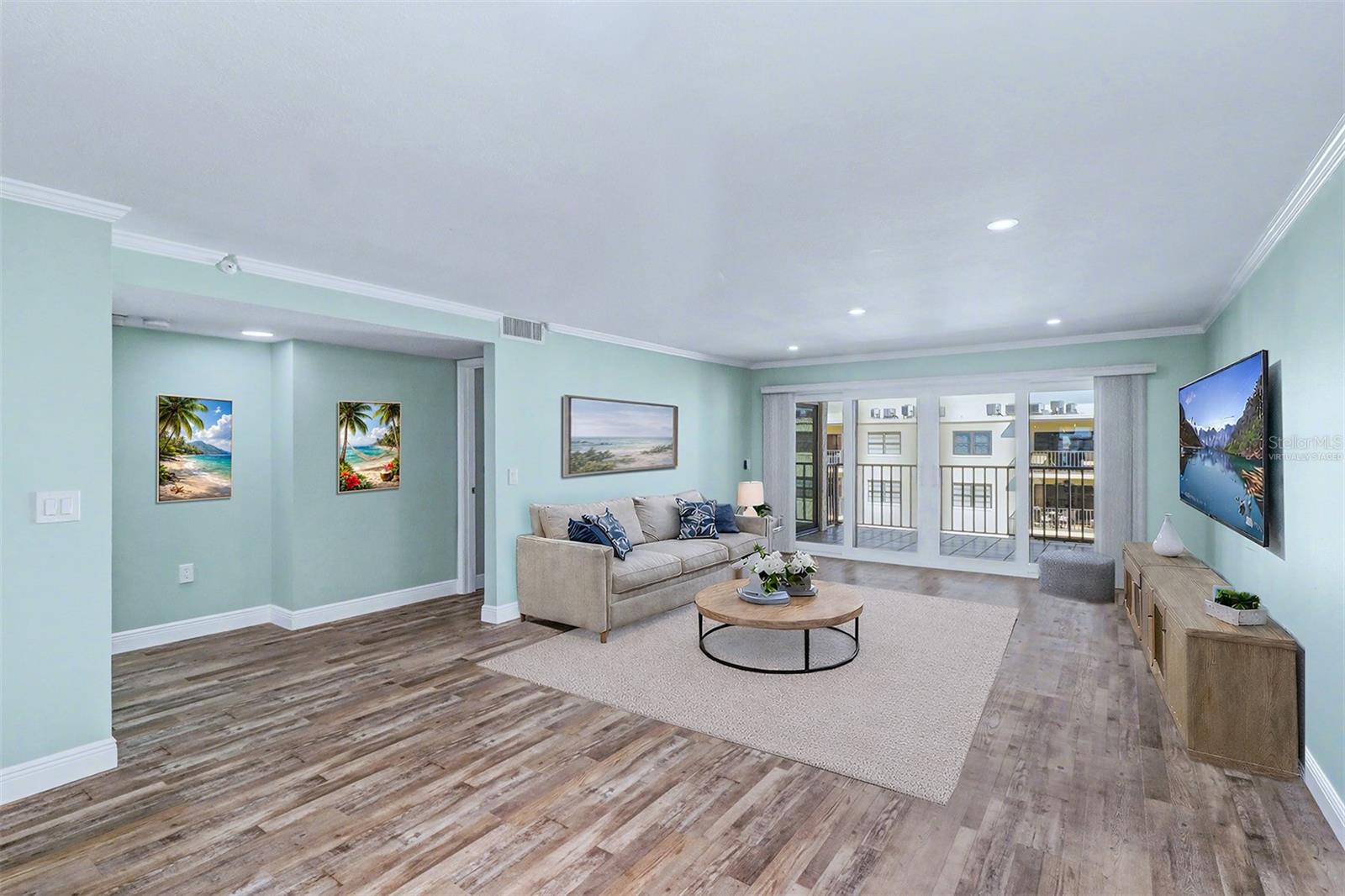 Image 15 of 47 For 19531 Gulf Boulevard 615