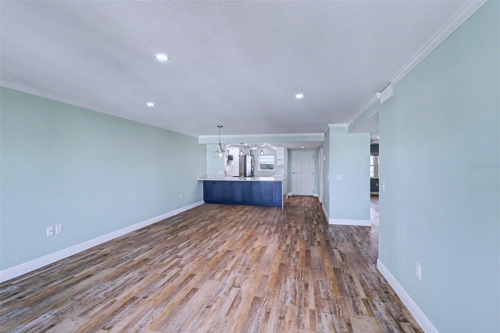 Image 22 of 47 For 19531 Gulf Boulevard 615