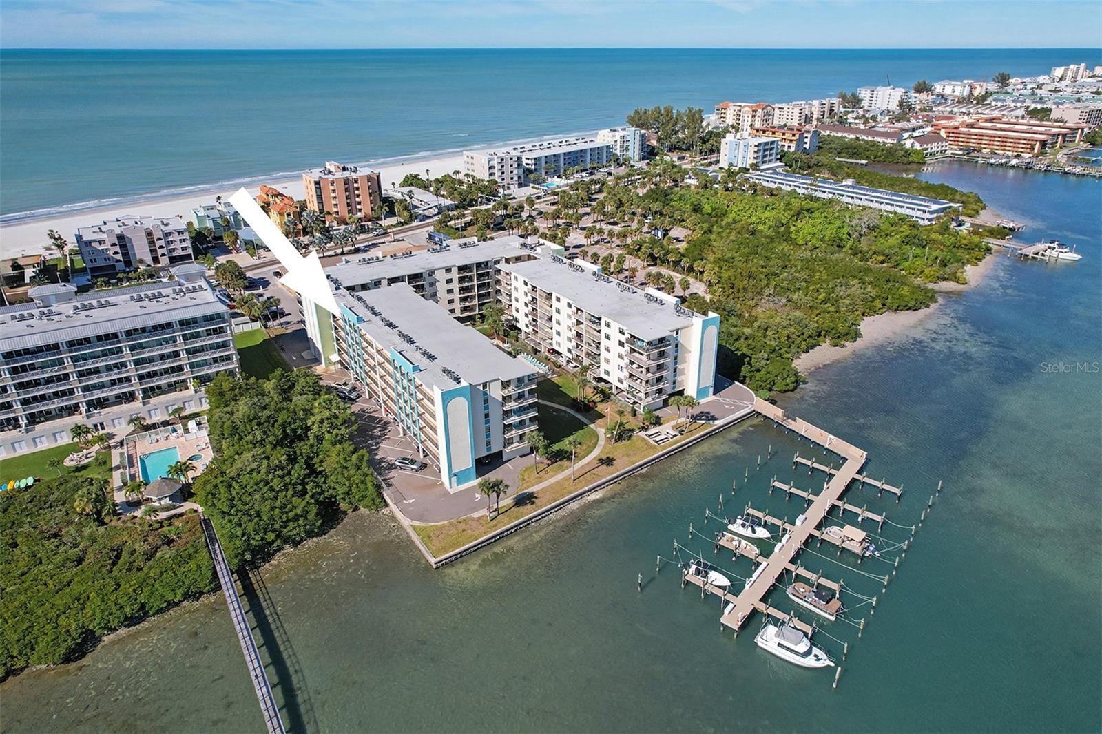 Image 46 of 47 For 19531 Gulf Boulevard 615