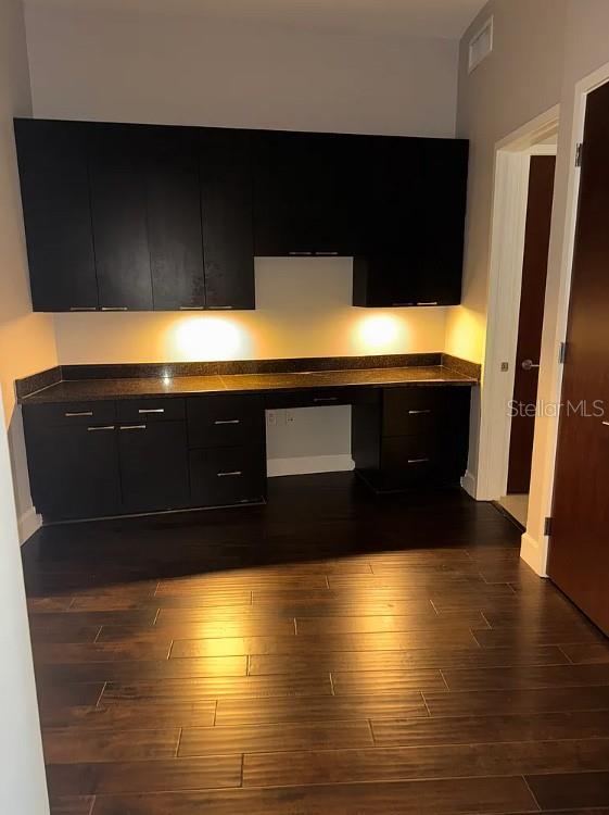 Image 10 of 34 For 912 Channelside Drive 2803