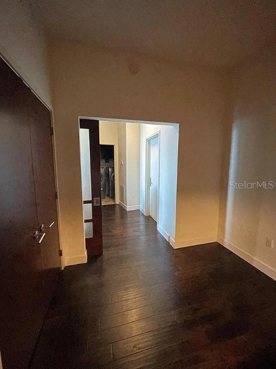 Image 11 of 34 For 912 Channelside Drive 2803