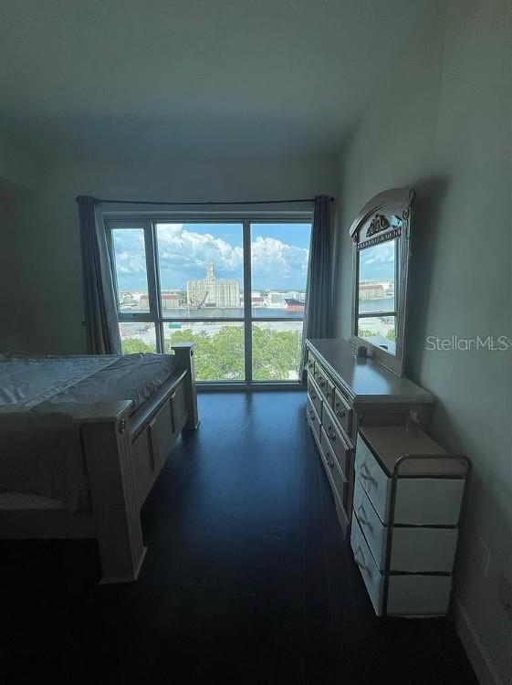 Image 14 of 34 For 912 Channelside Drive 2803