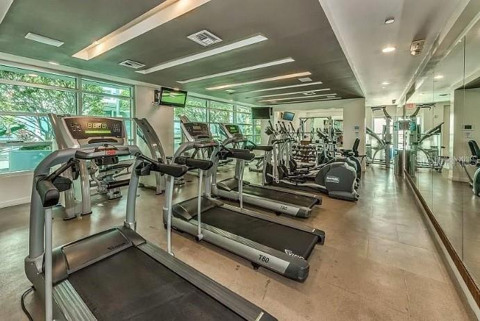 Image 18 of 34 For 912 Channelside Drive 2803