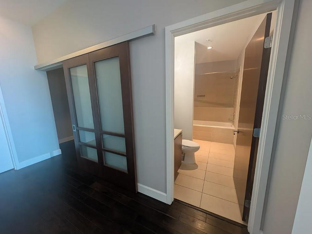 Image 33 of 34 For 912 Channelside Drive 2803