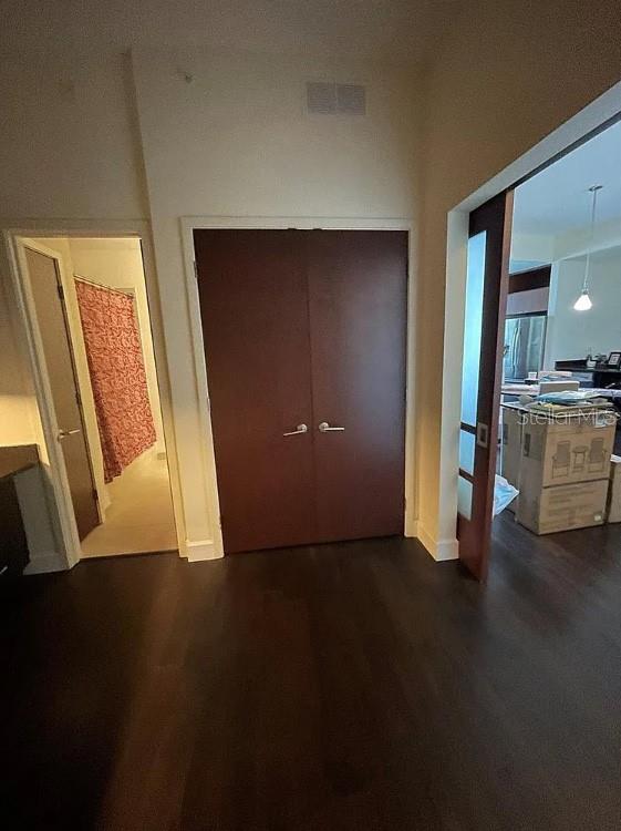 Image 5 of 34 For 912 Channelside Drive 2803