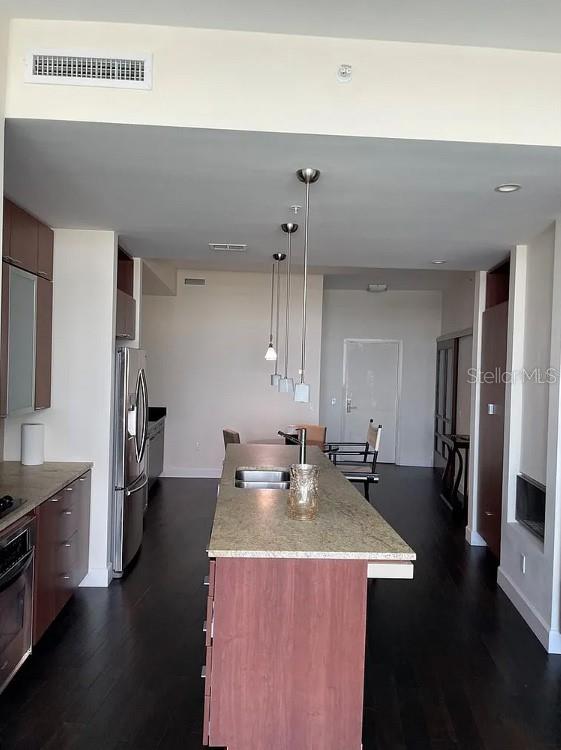 Image 8 of 34 For 912 Channelside Drive 2803