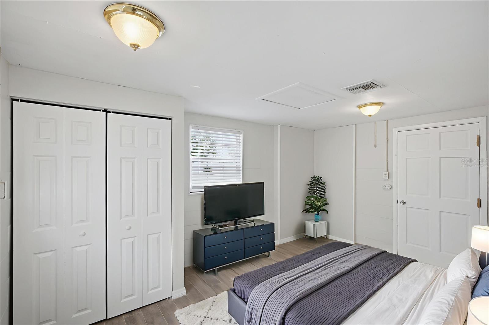 Image 17 of 27 For 7410 Mako Drive