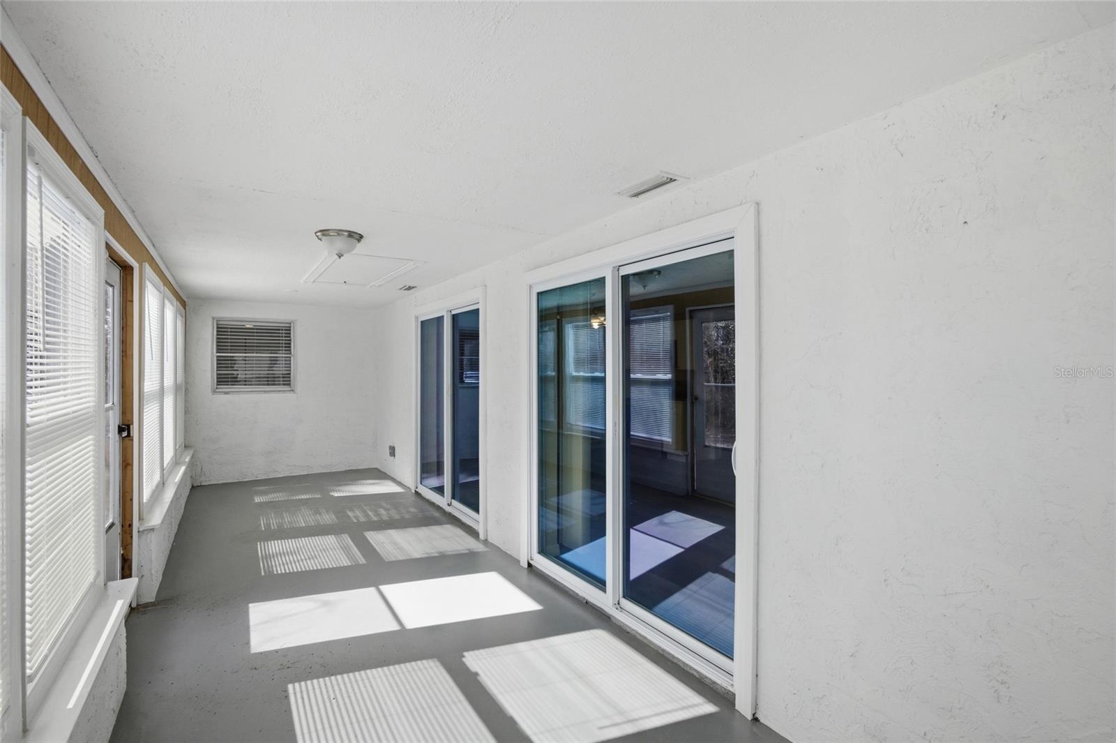 Image 21 of 27 For 7410 Mako Drive