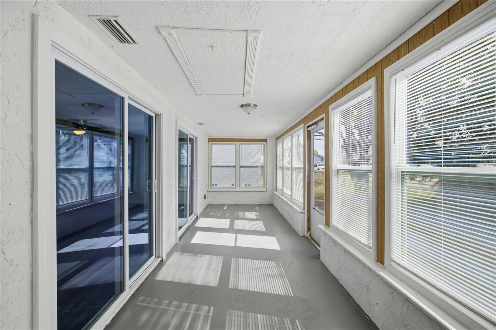 Image 22 of 27 For 7410 Mako Drive