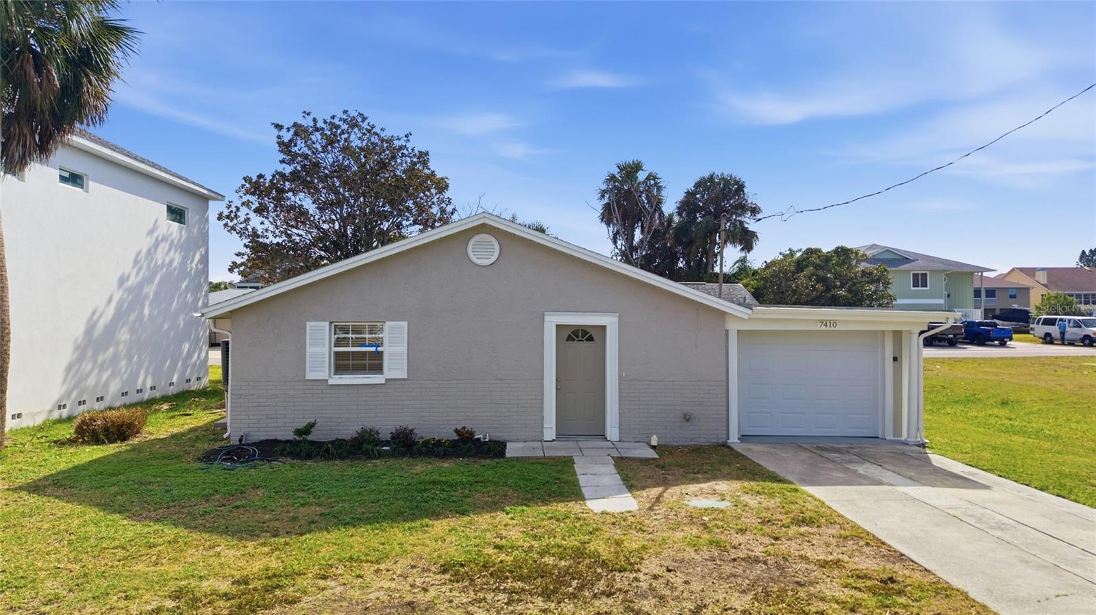 Image 26 of 27 For 7410 Mako Drive