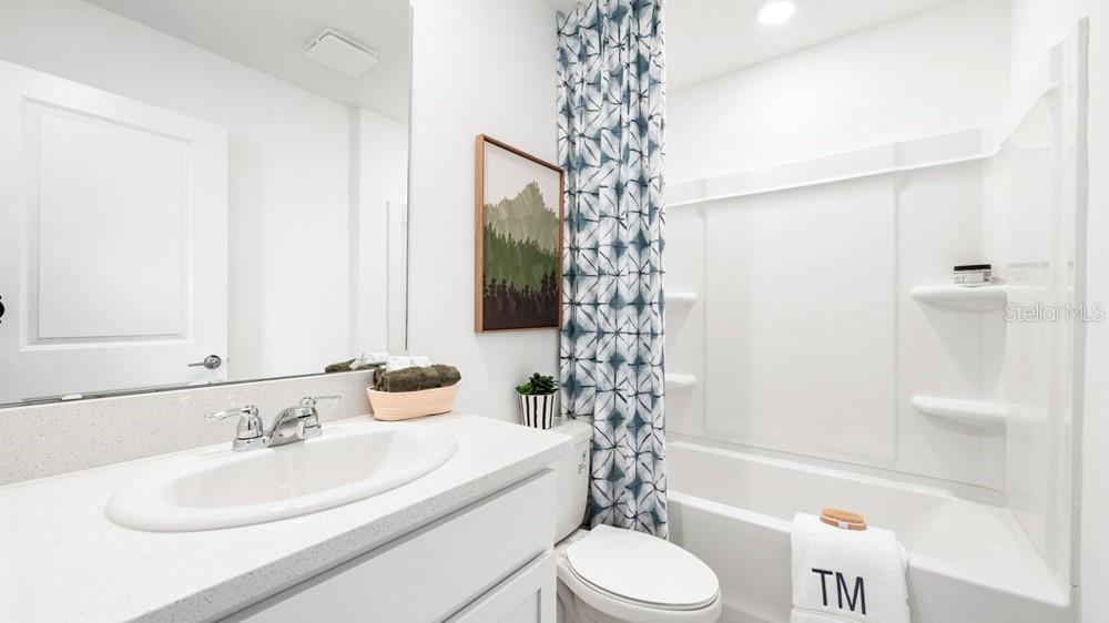 Image 17 of 39 For 14032 Textile Run