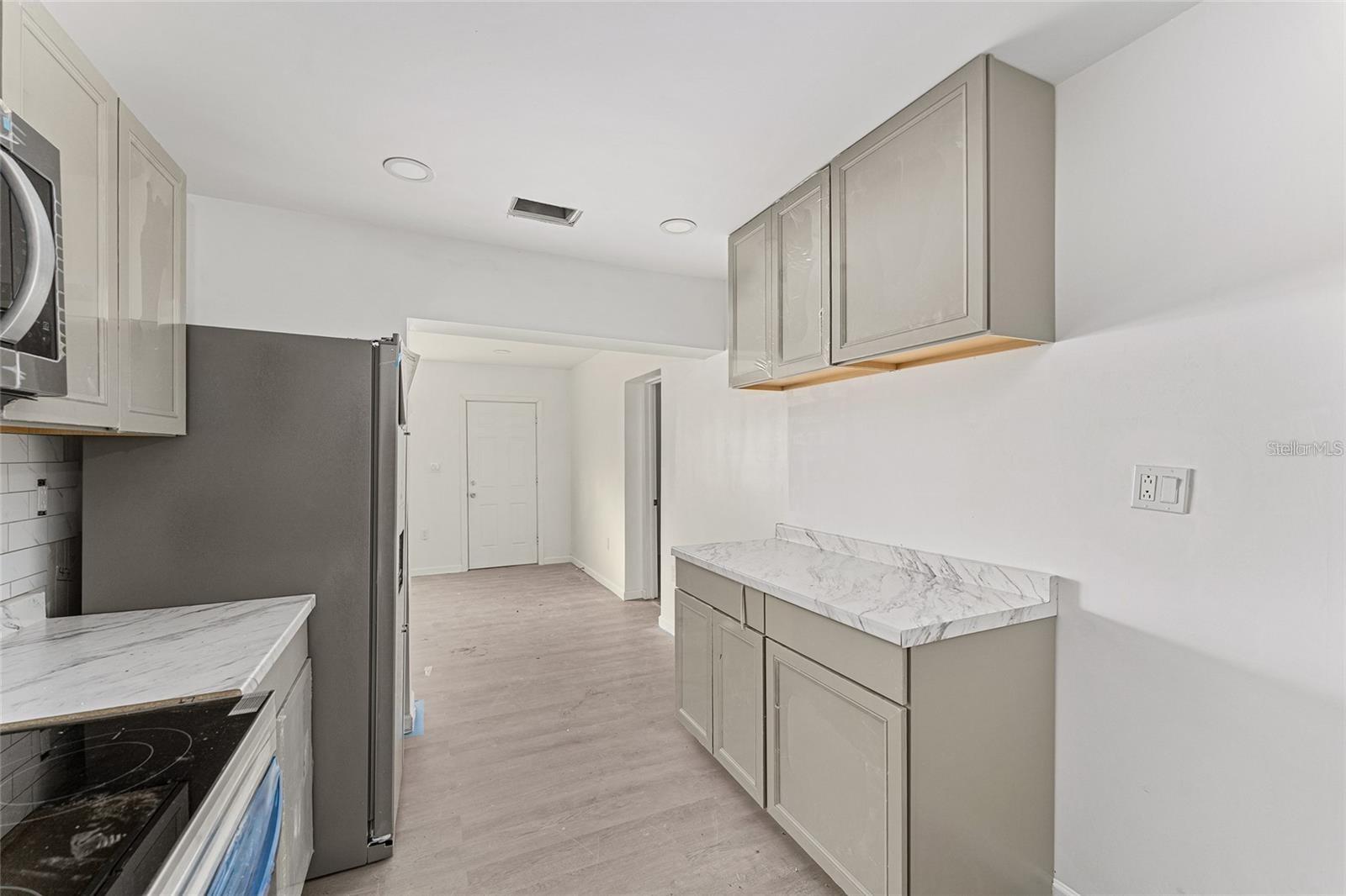 Image 10 of 25 For 1651 3rd Street