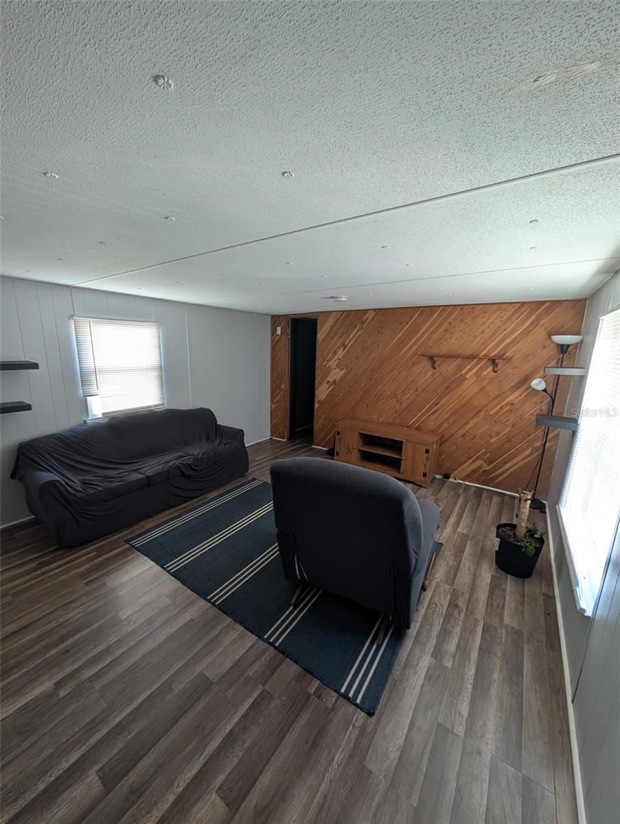 Image 18 of 25 For 1651 3rd Street