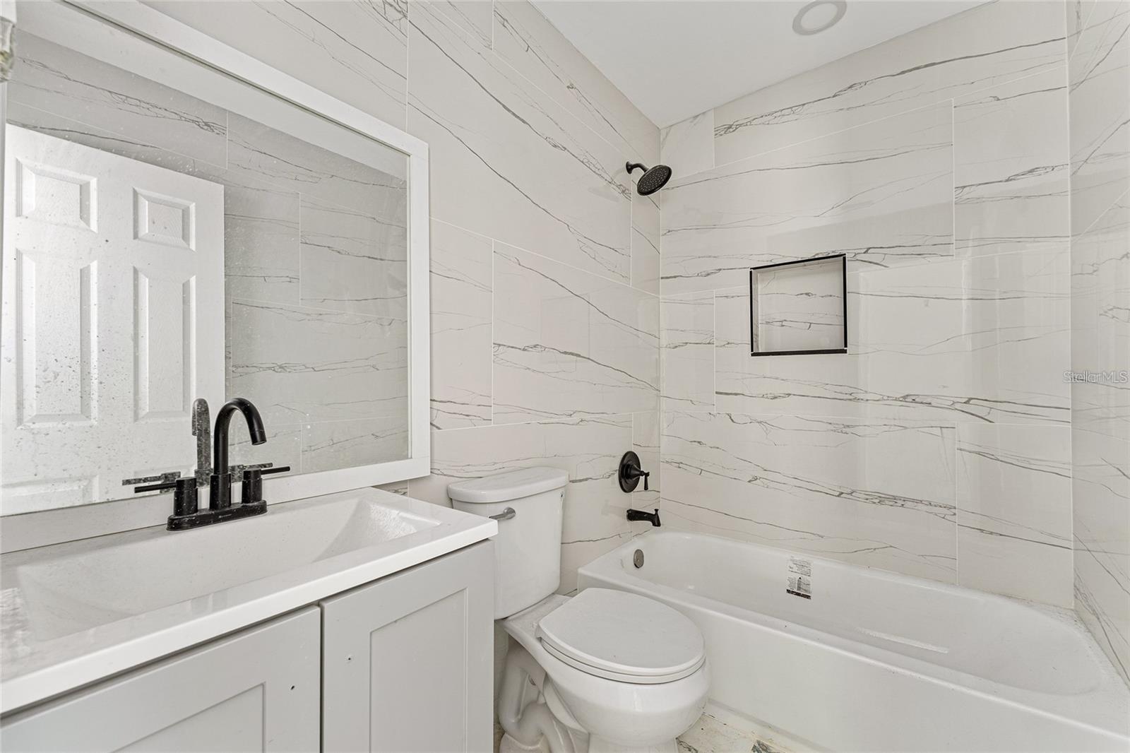 Image 8 of 25 For 1651 3rd Street