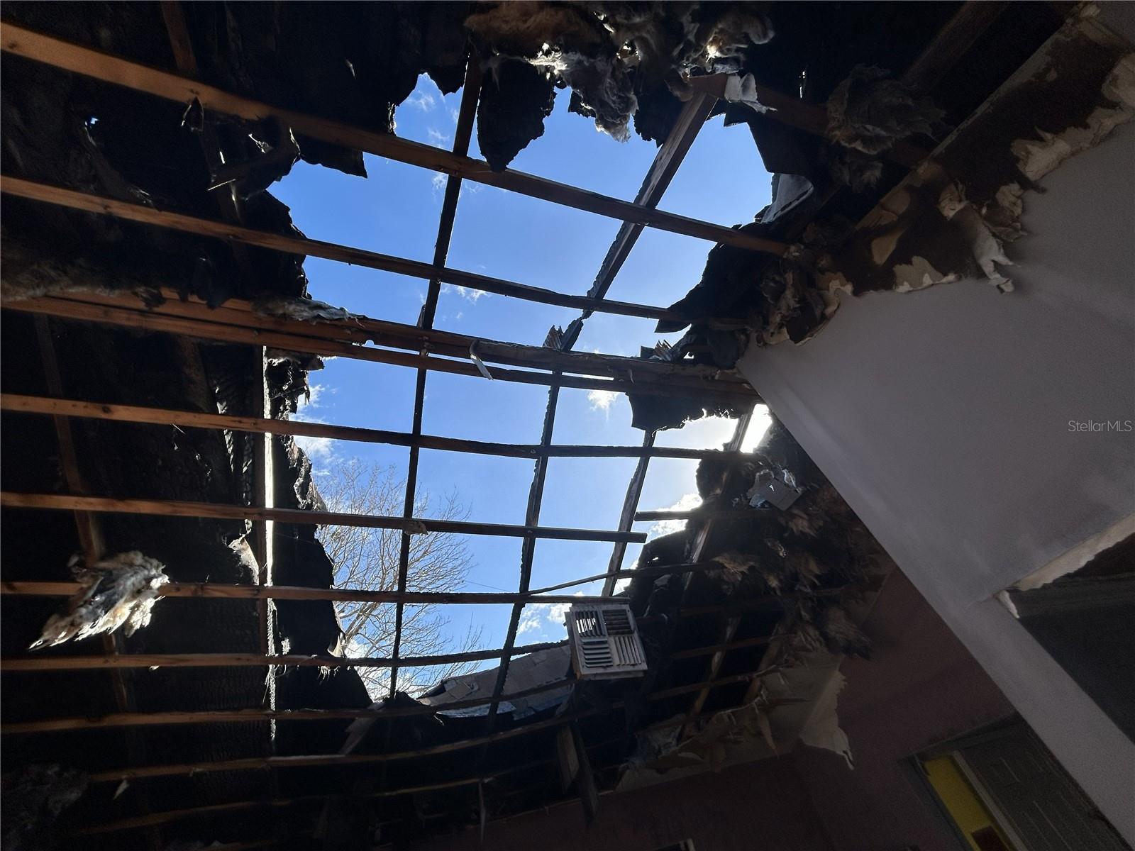 Image 4 of 7 For 8807 Heather Boulevard