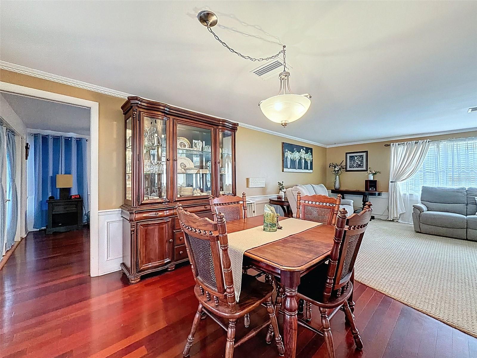 Image 13 of 64 For 1602 Alder Way