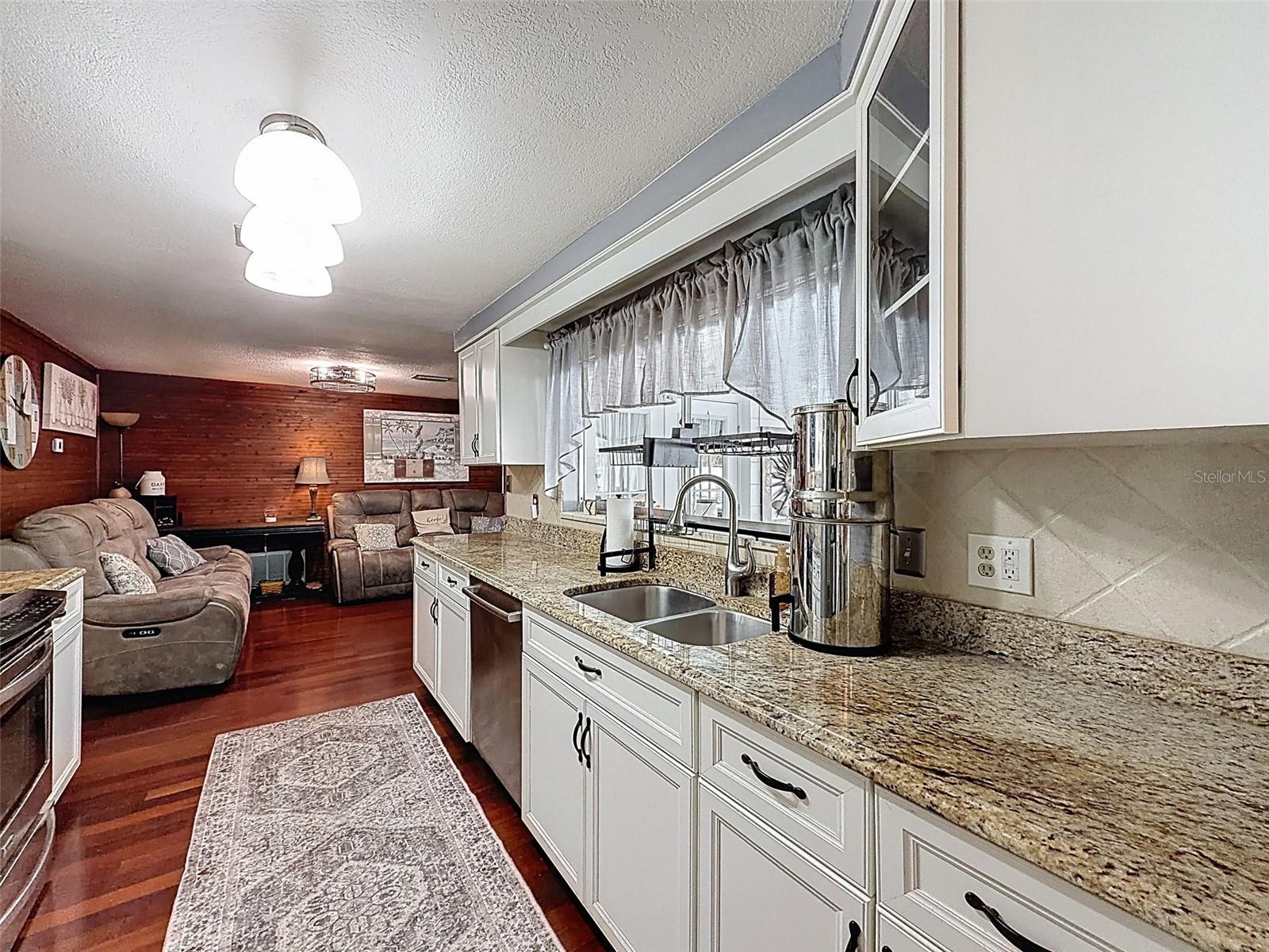 Image 23 of 64 For 1602 Alder Way