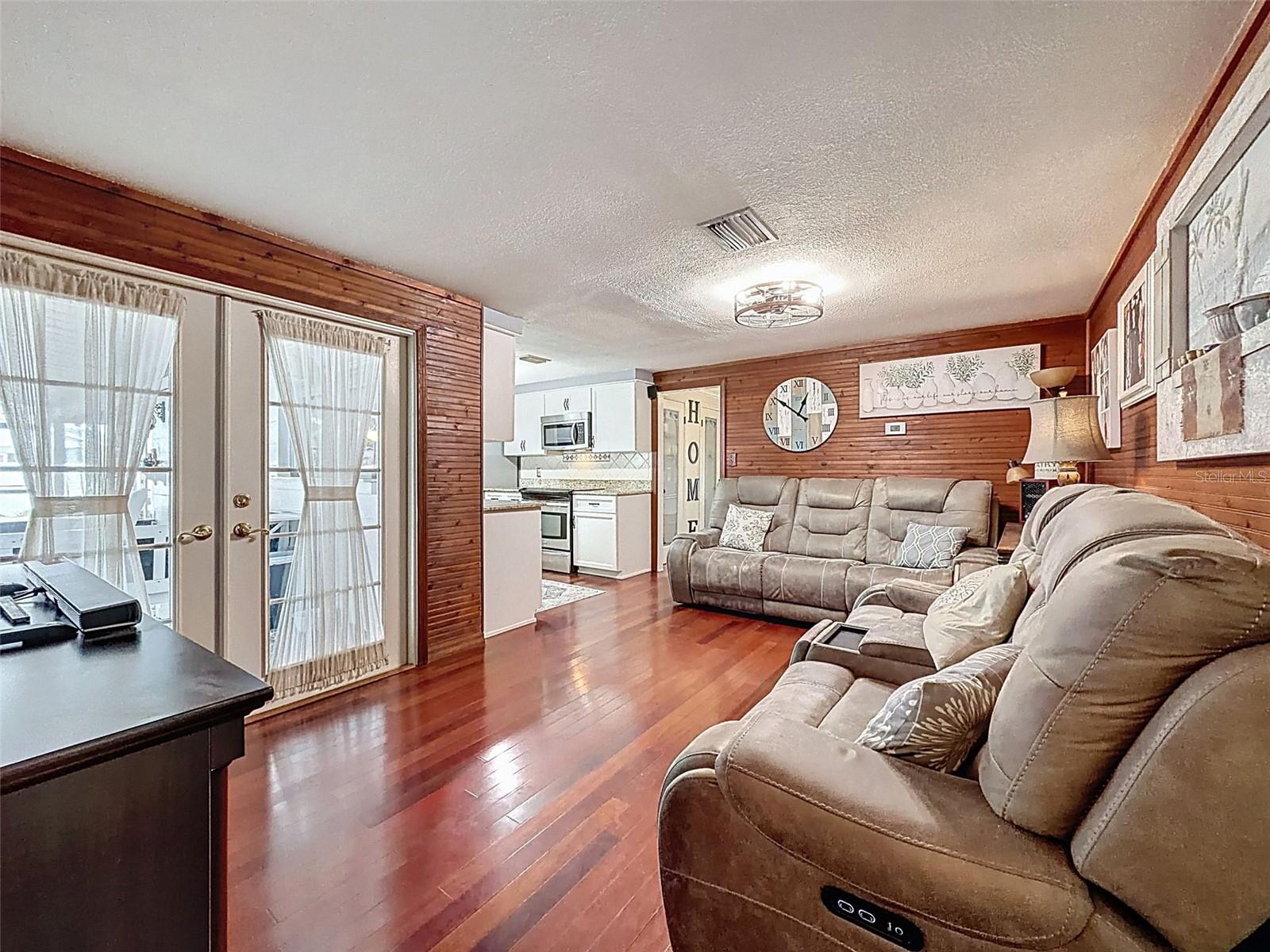 Image 29 of 64 For 1602 Alder Way