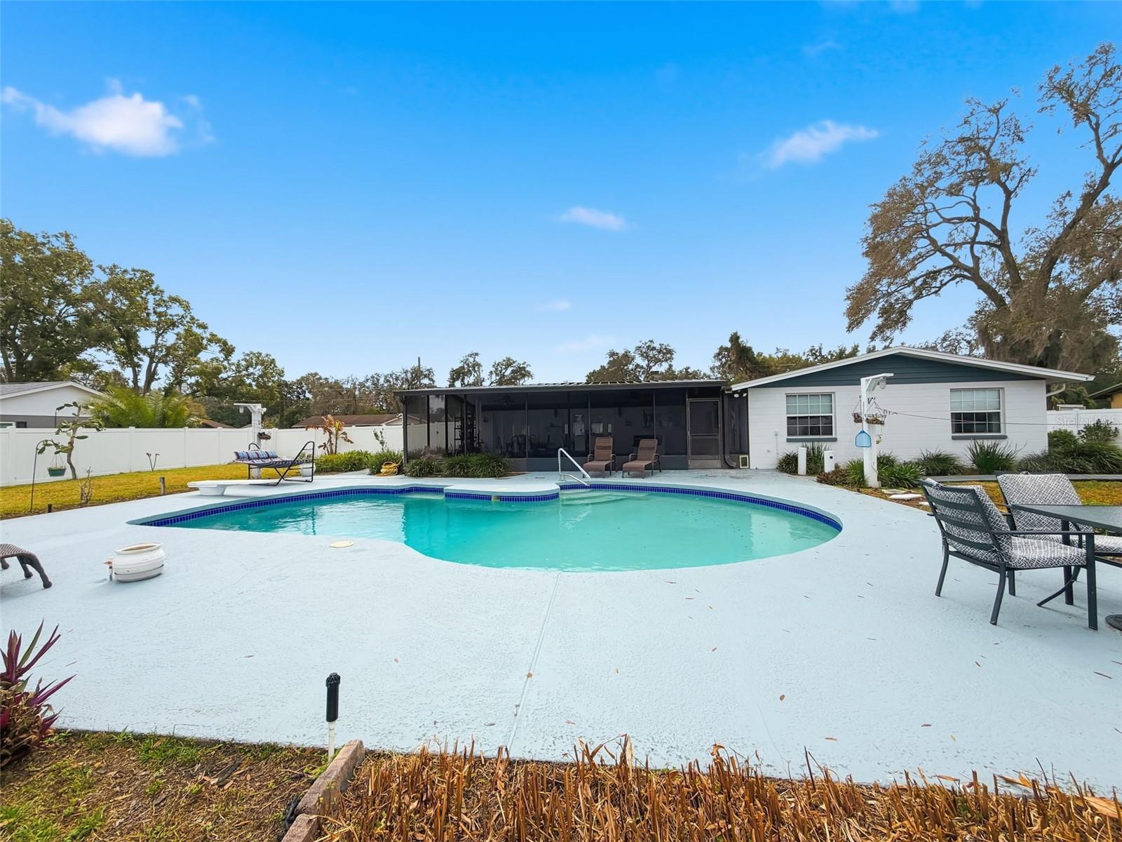 Image 47 of 64 For 1602 Alder Way