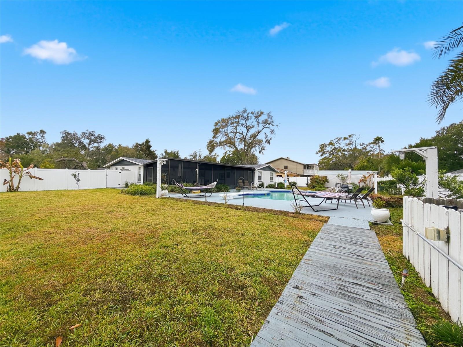 Image 49 of 64 For 1602 Alder Way