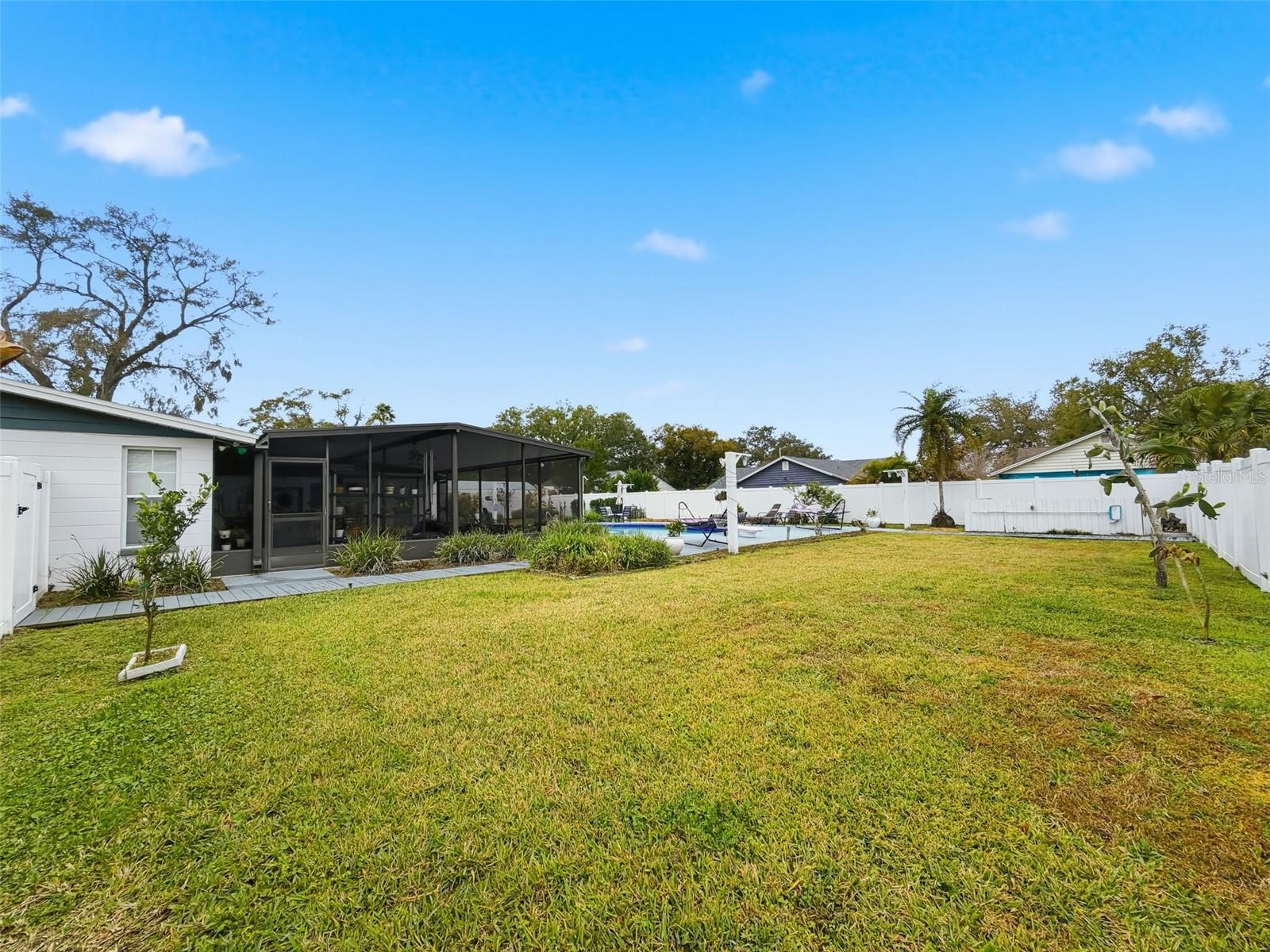 Image 52 of 64 For 1602 Alder Way