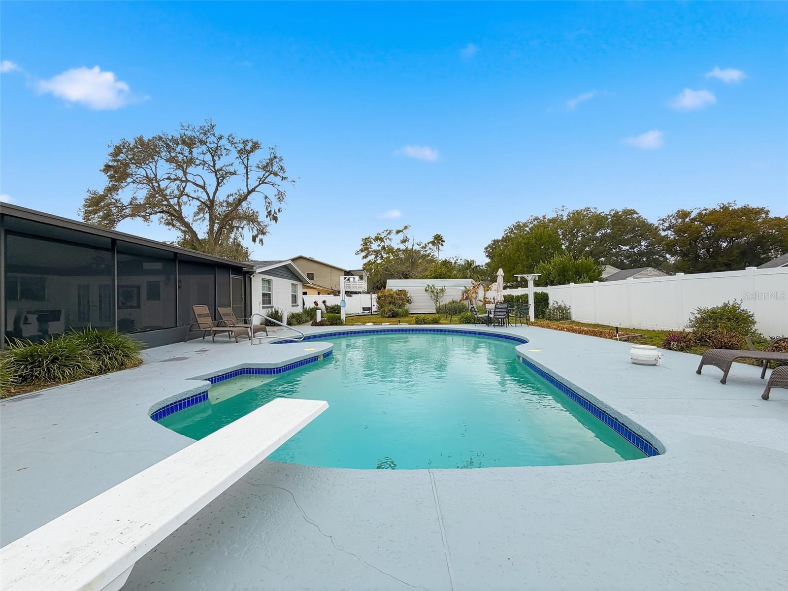 Image 53 of 64 For 1602 Alder Way