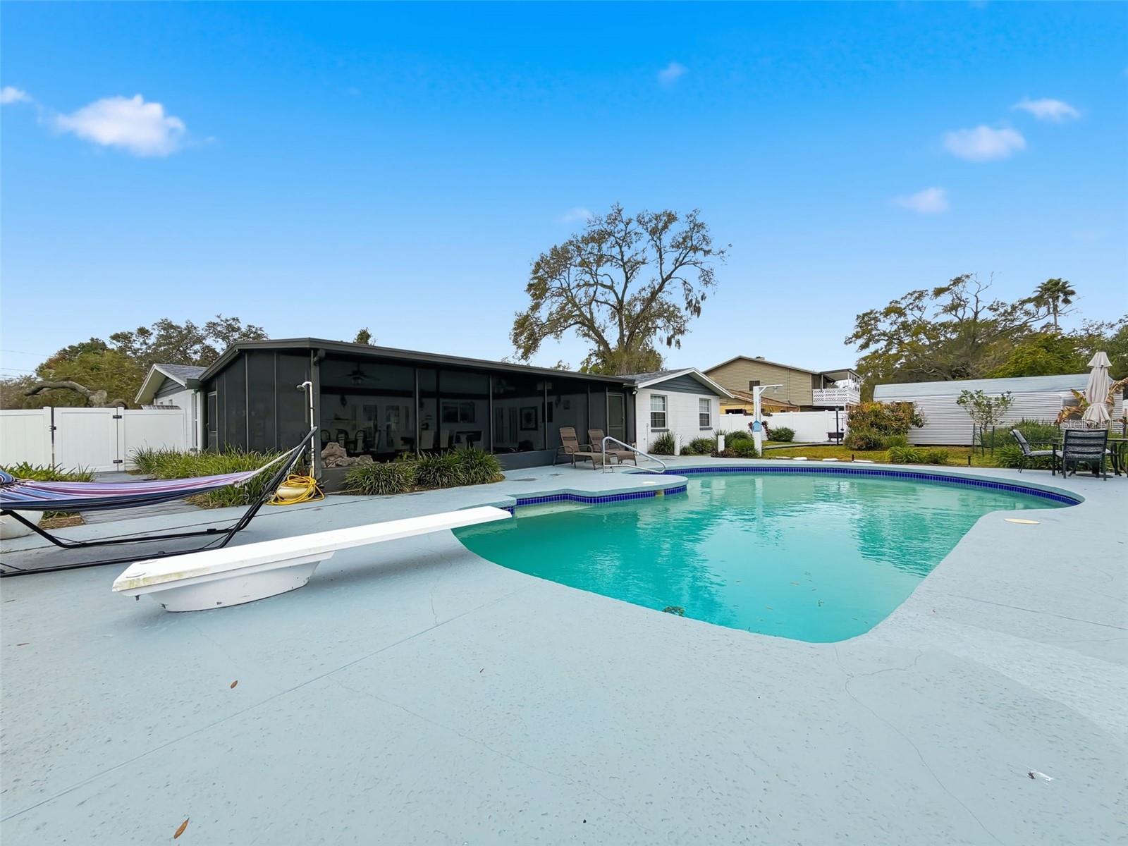 Image 54 of 64 For 1602 Alder Way