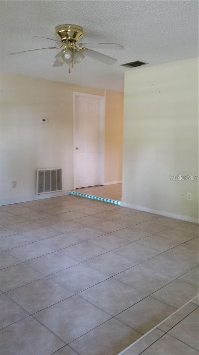 Image 5 of 6 For 911 Peninsula Road