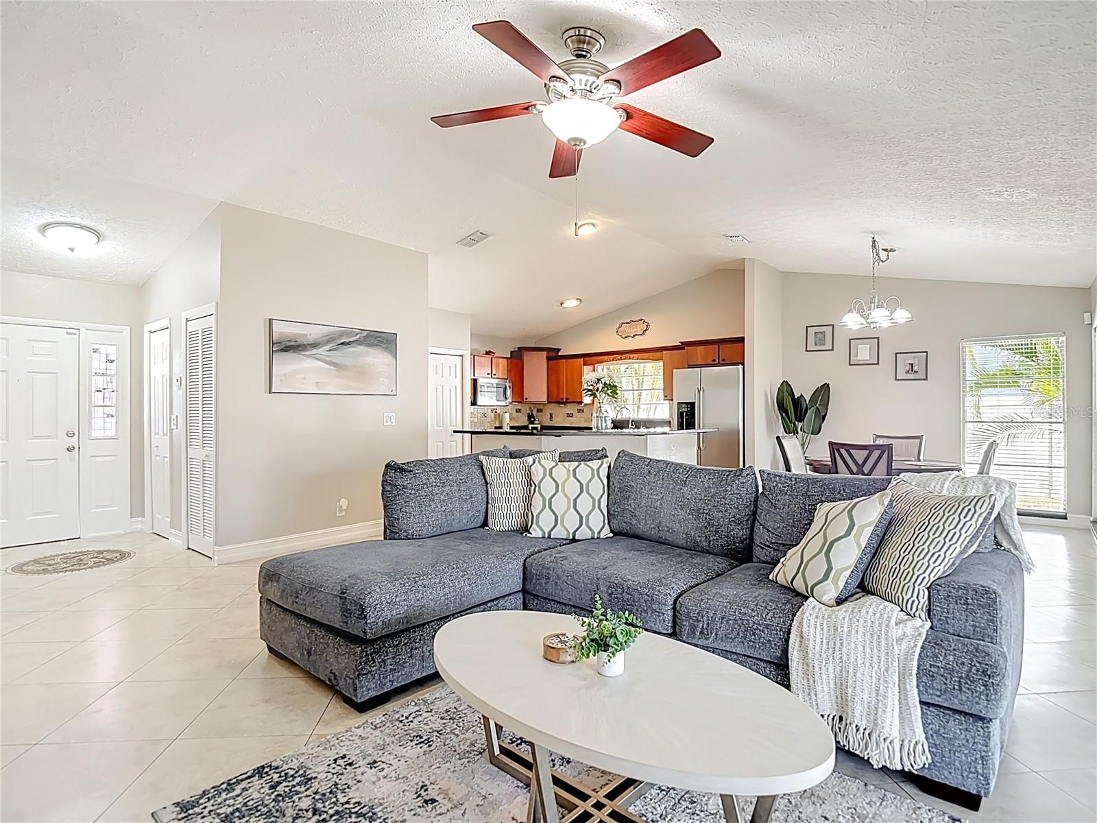 Image 15 of 72 For 21515 Curlew Court