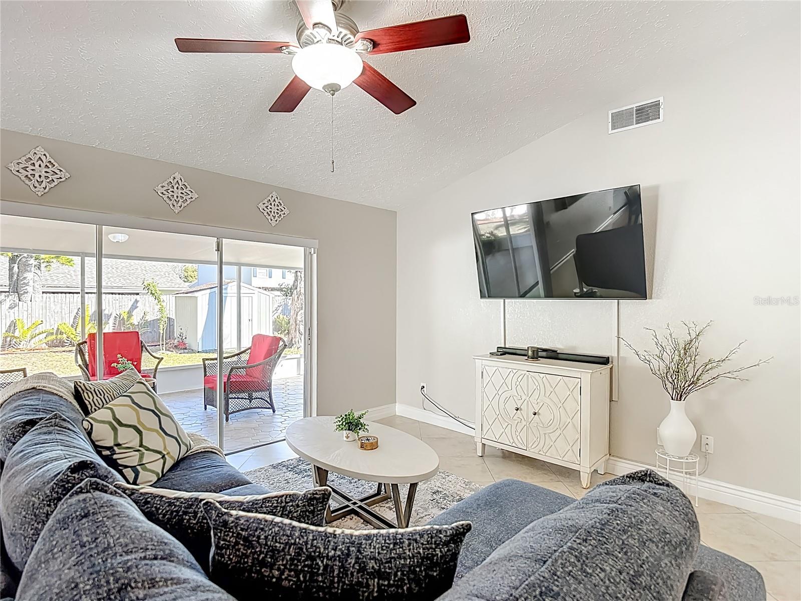 Image 17 of 72 For 21515 Curlew Court