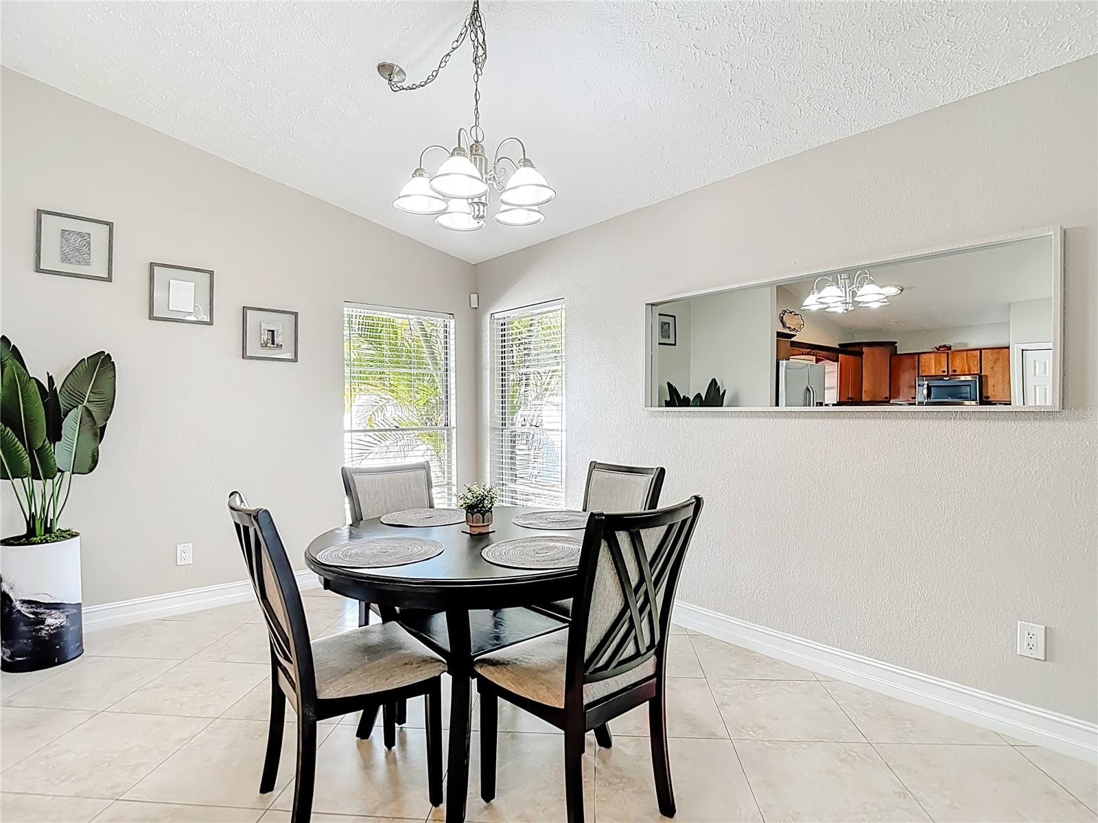 Image 19 of 72 For 21515 Curlew Court