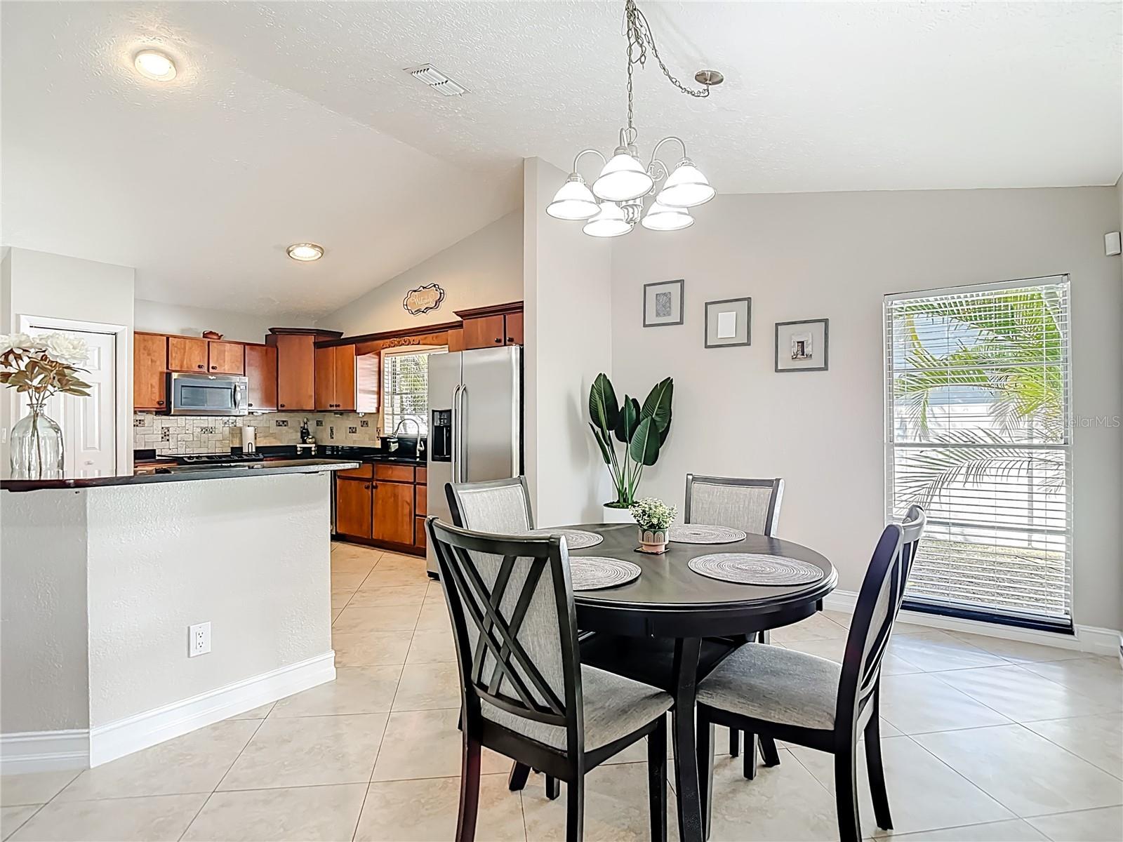 Image 24 of 72 For 21515 Curlew Court