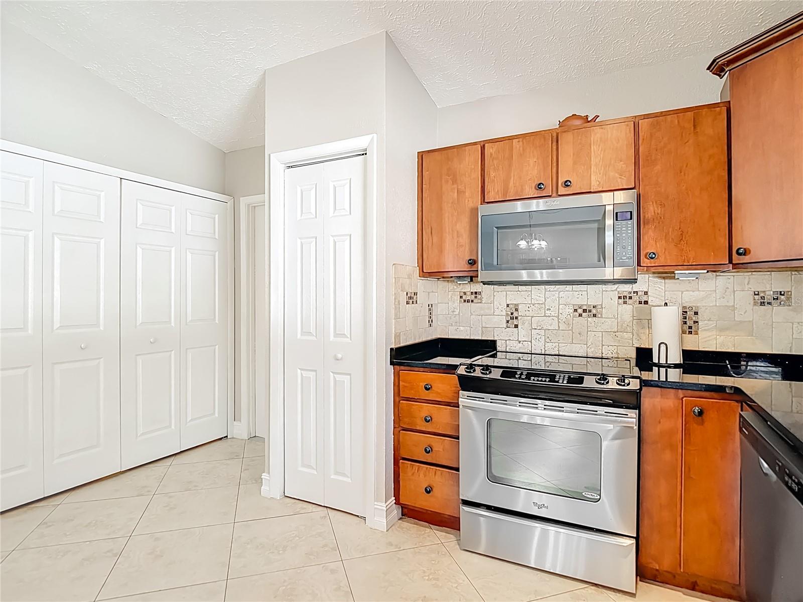 Image 27 of 72 For 21515 Curlew Court