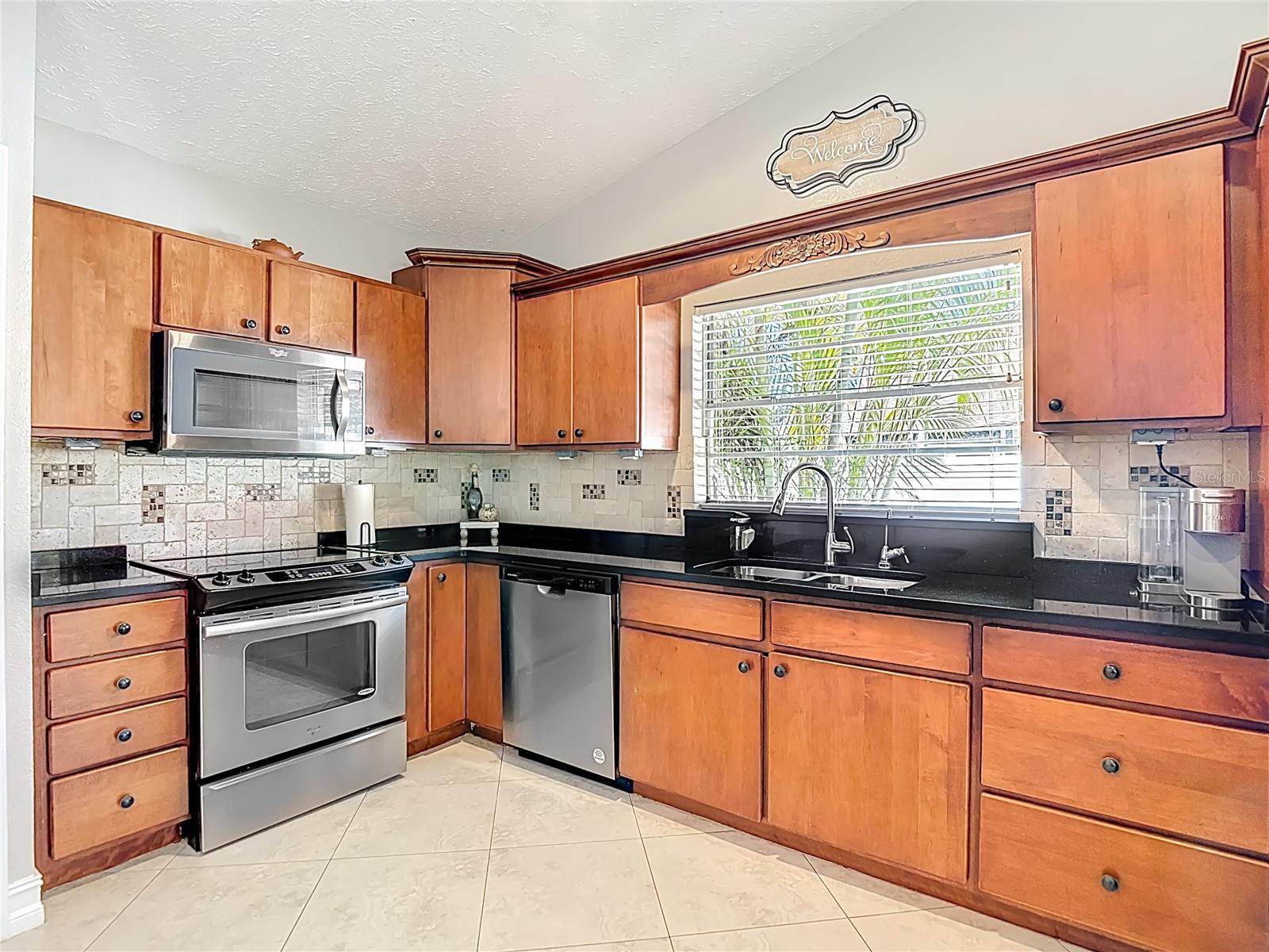 Image 29 of 72 For 21515 Curlew Court