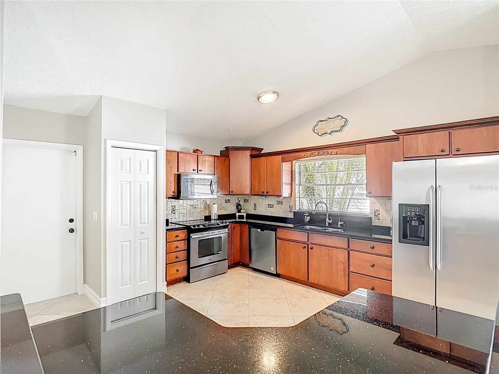 Image 31 of 72 For 21515 Curlew Court