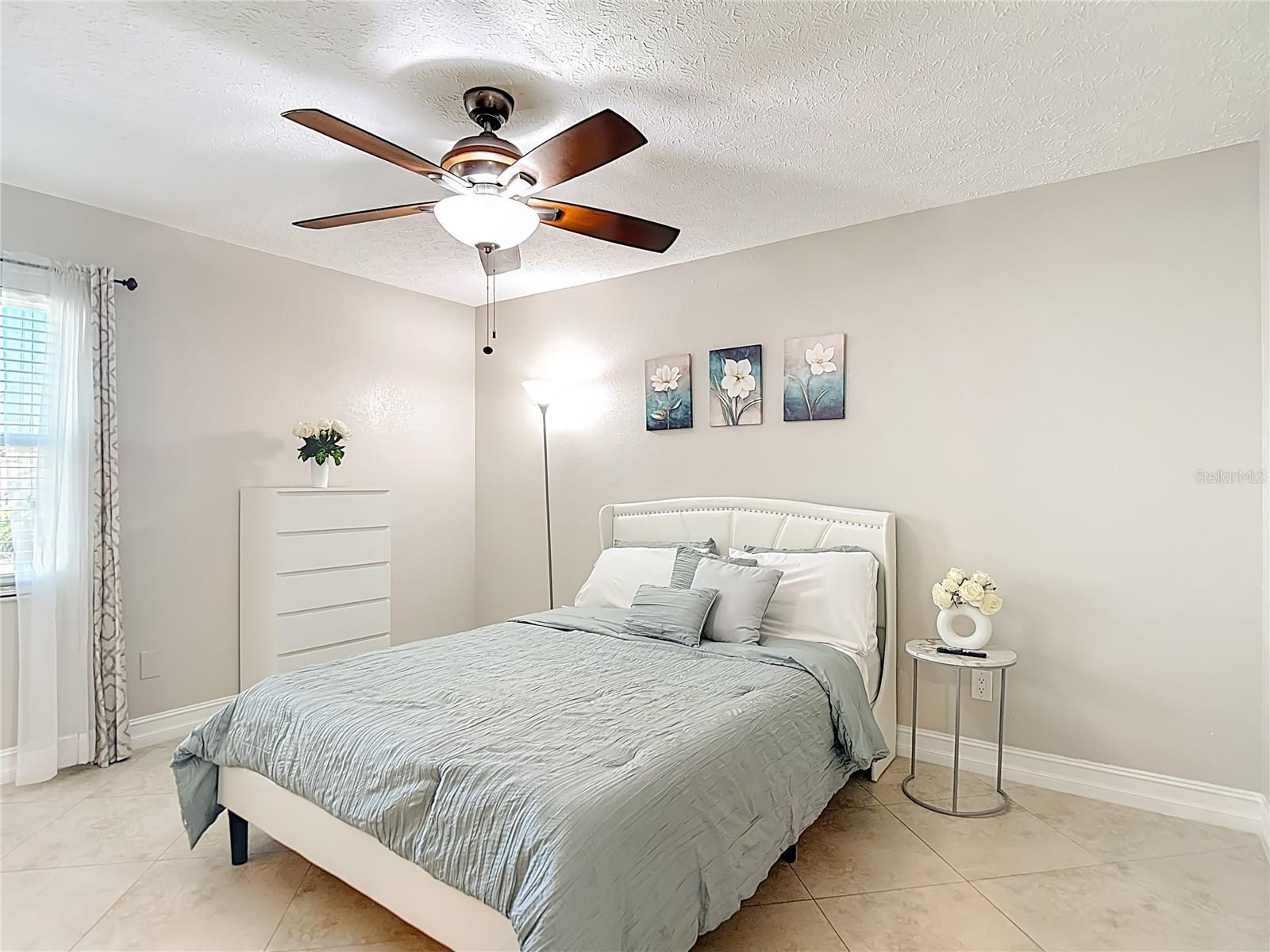 Image 43 of 72 For 21515 Curlew Court