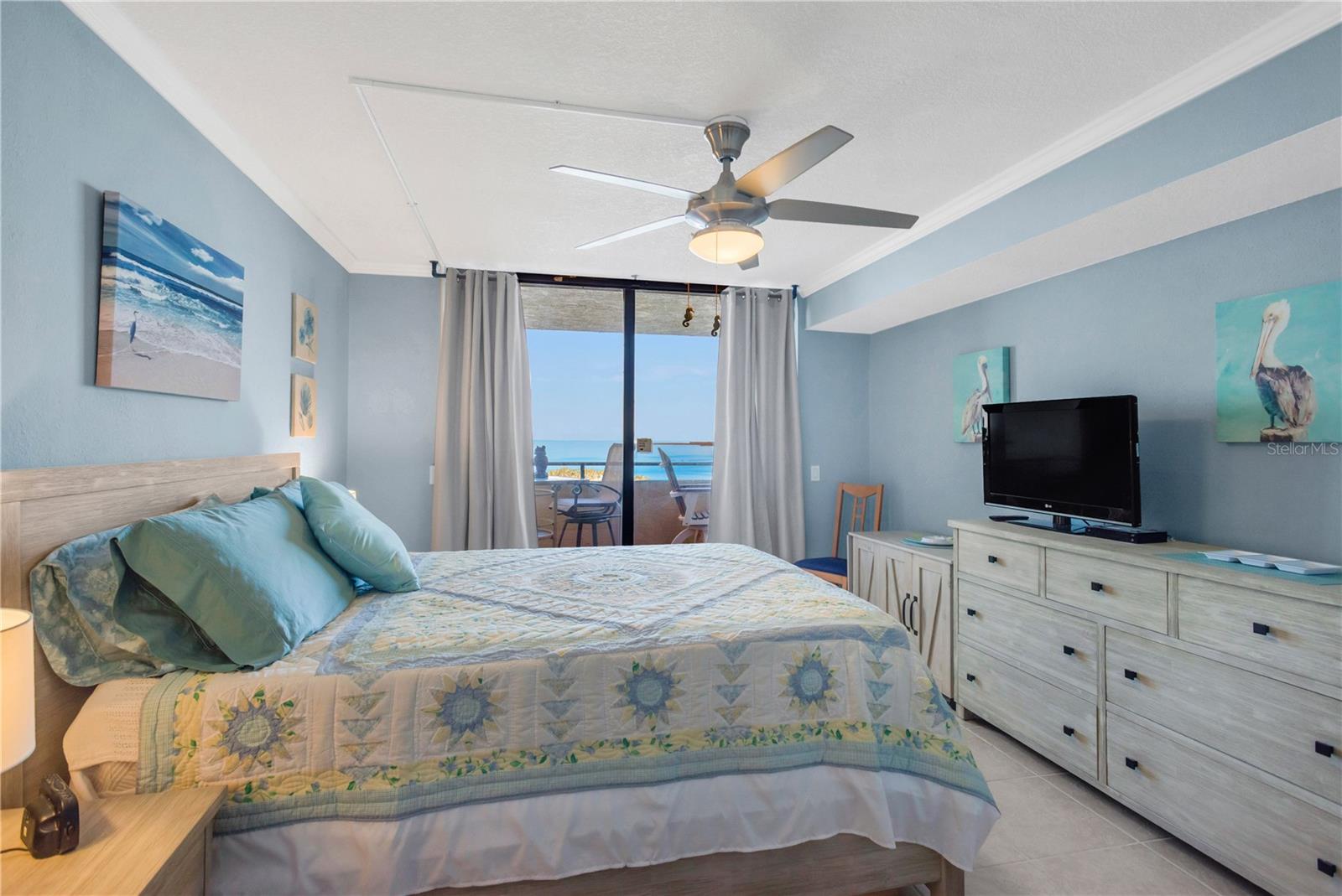 Image 12 of 40 For 5915 Sea Ranch Drive 805