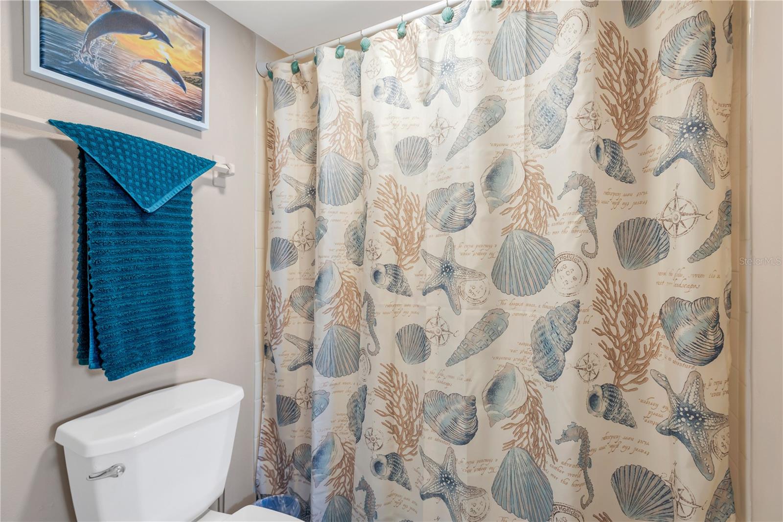 Image 17 of 40 For 5915 Sea Ranch Drive 805