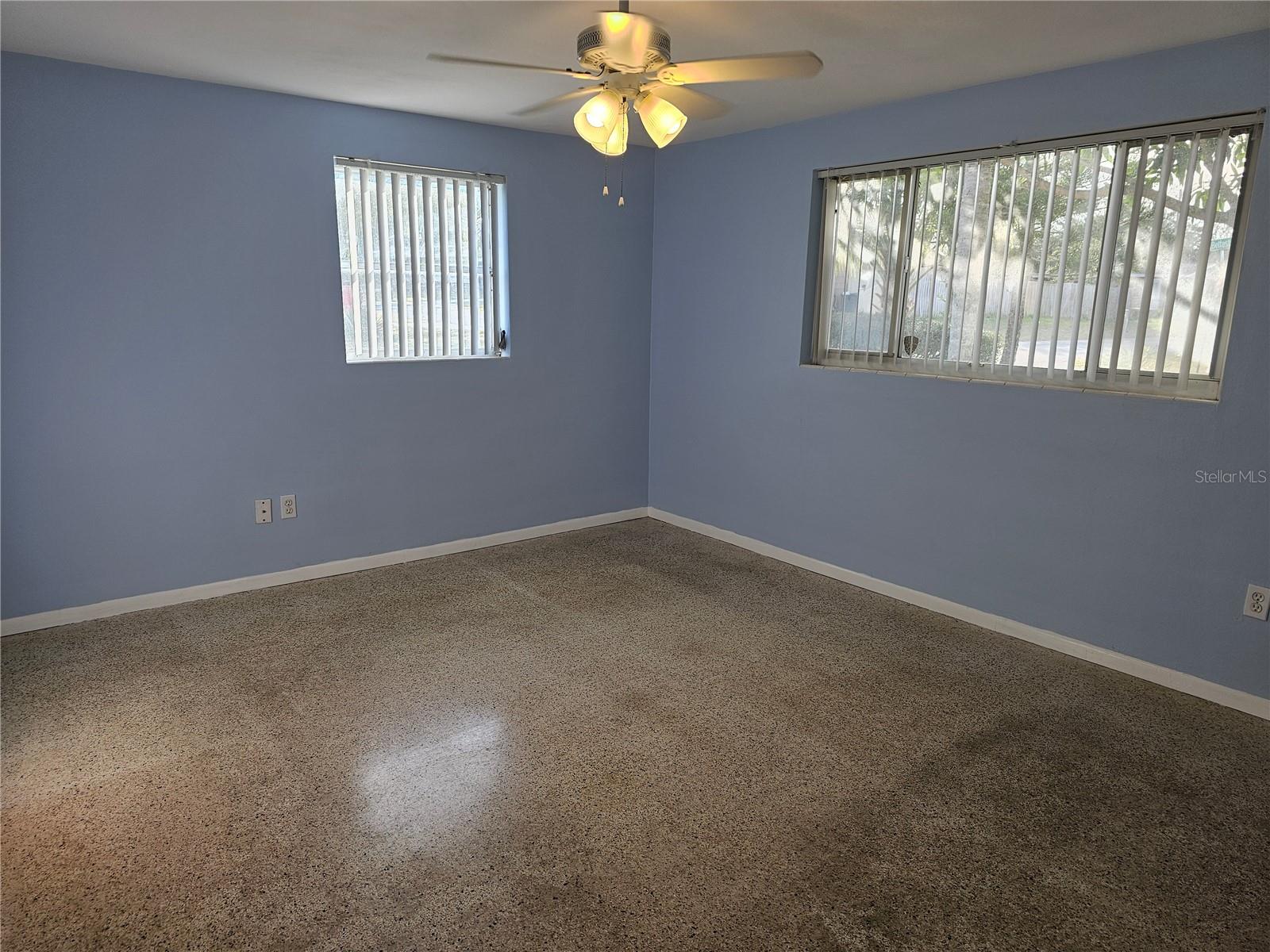 Image 9 of 37 For 4642 Belfast Drive