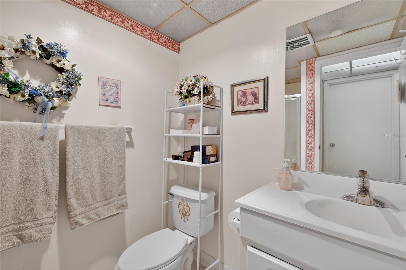 Image 21 of 33 For 201 Bedford Trail F121