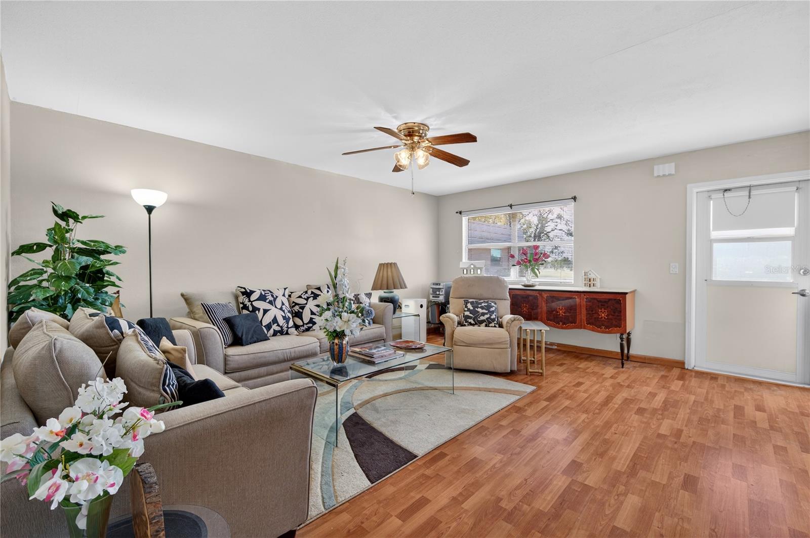 Image 6 of 33 For 201 Bedford Trail F121